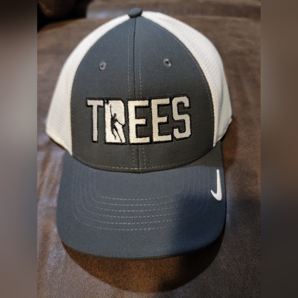 Nike Trees Baseball Cap - Gray and White